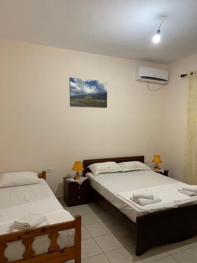 Ylli Cunaj Apartments Саранде Екстериор снимка