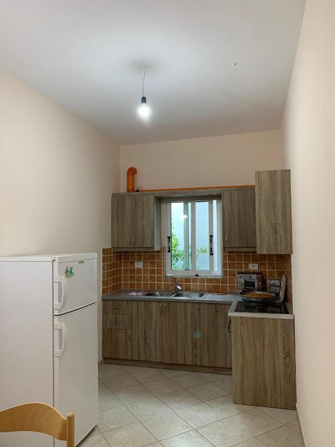 Ylli Cunaj Apartments Саранде Екстериор снимка