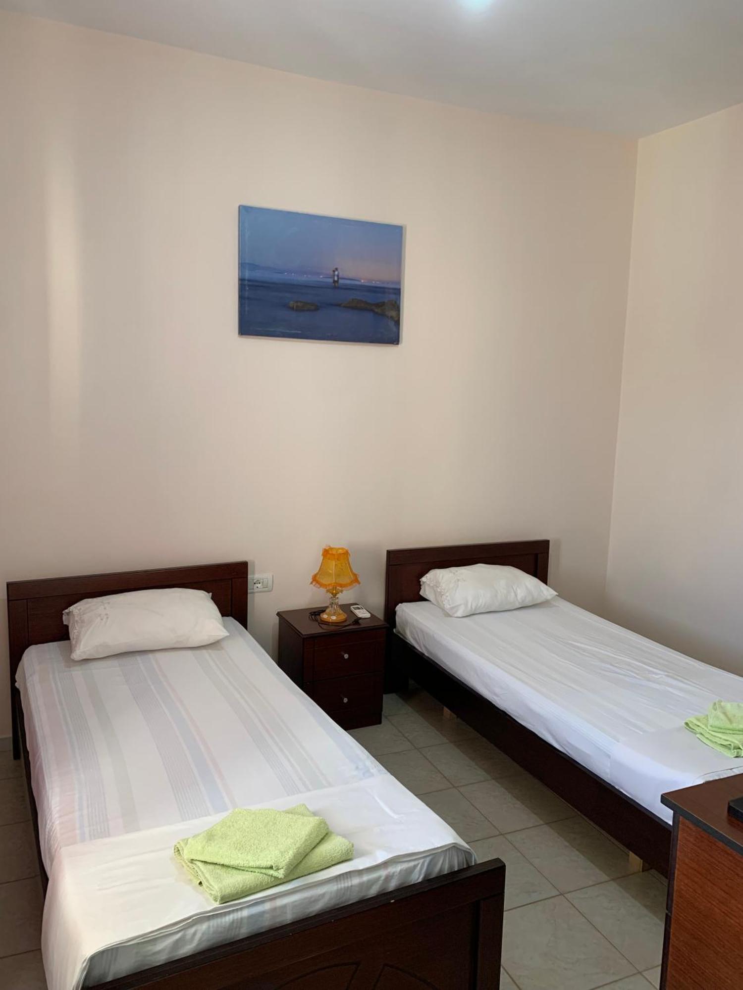 Ylli Cunaj Apartments Саранде Екстериор снимка
