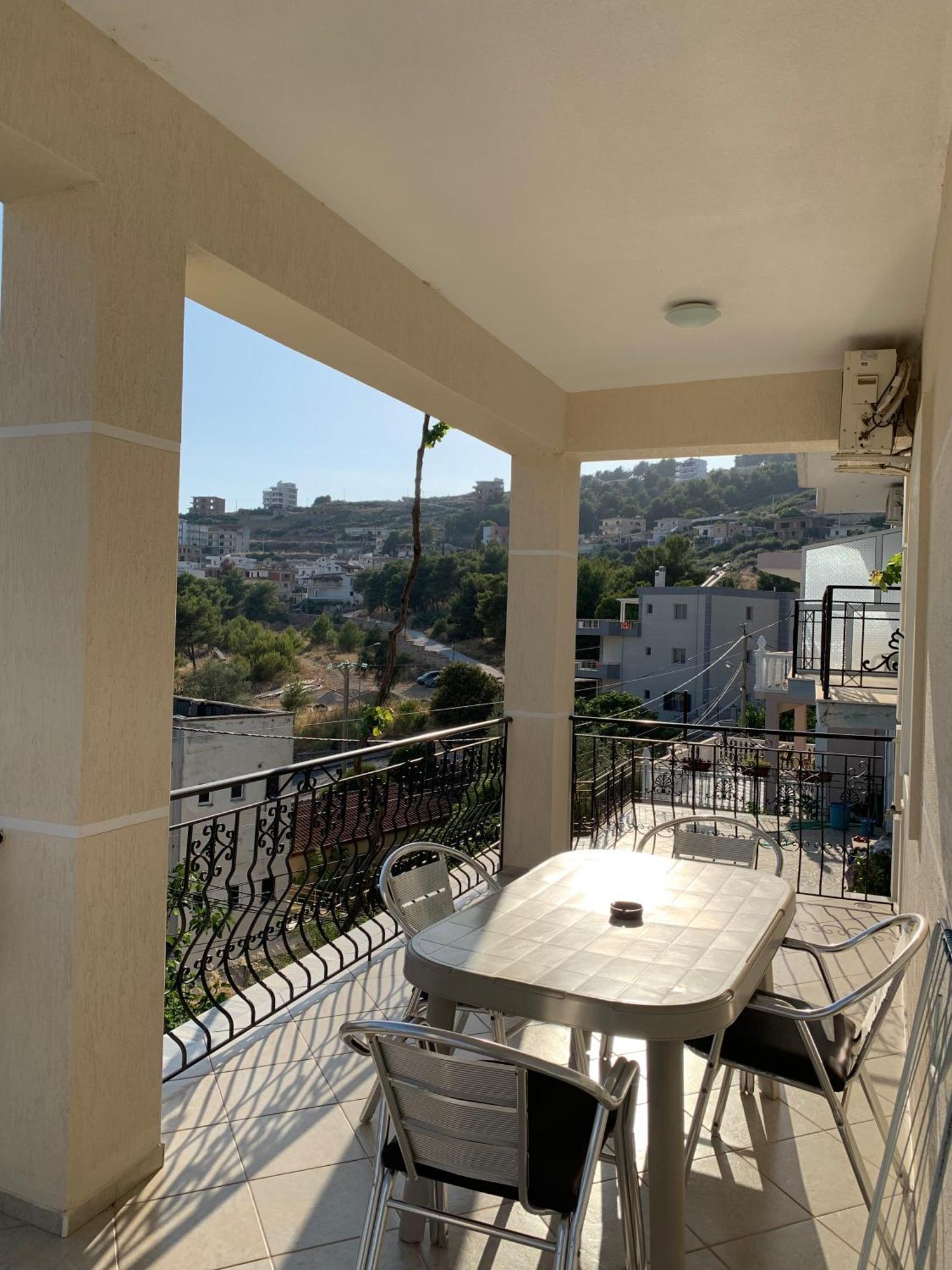 Ylli Cunaj Apartments Саранде Екстериор снимка