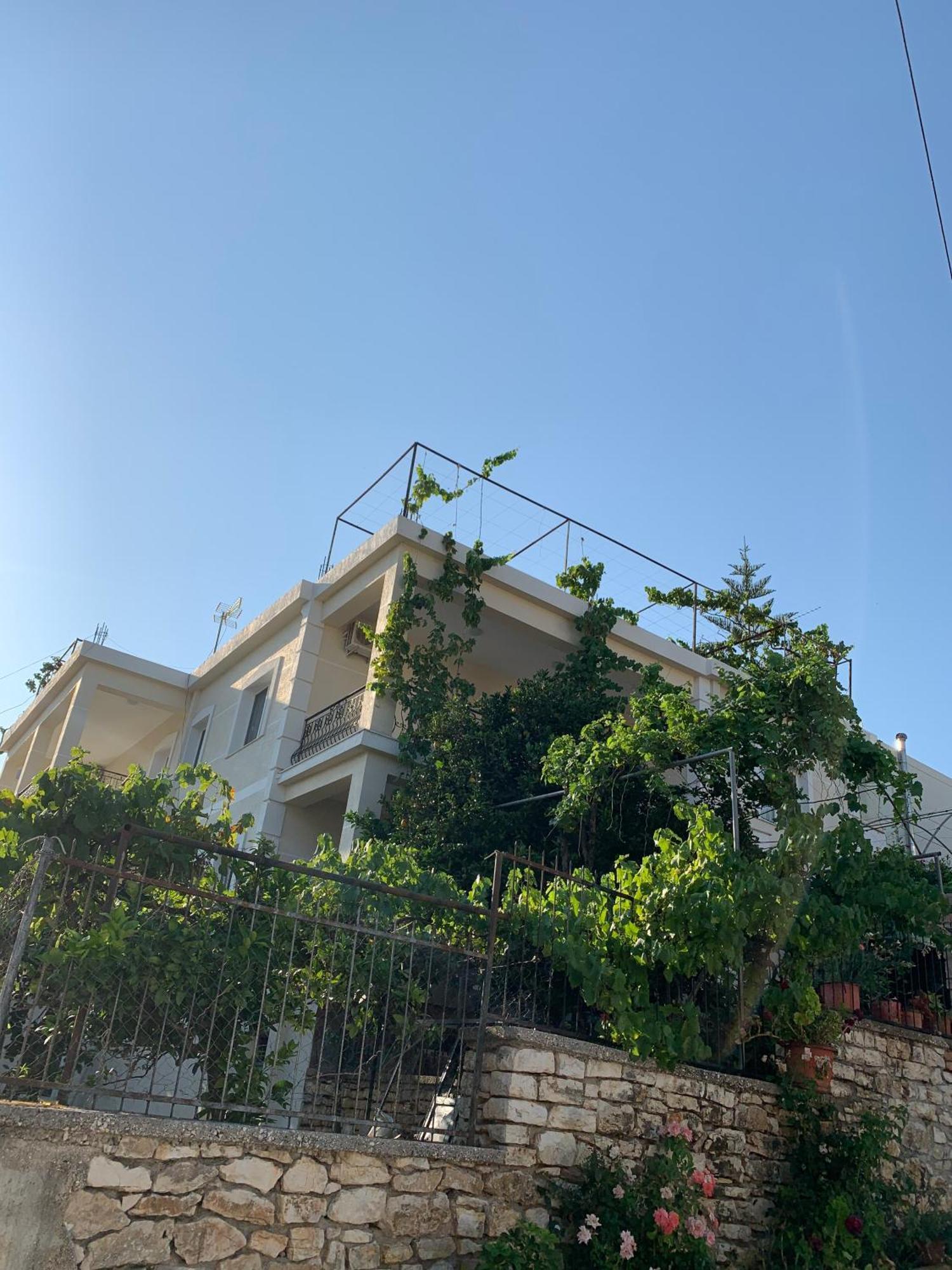 Ylli Cunaj Apartments Саранде Екстериор снимка