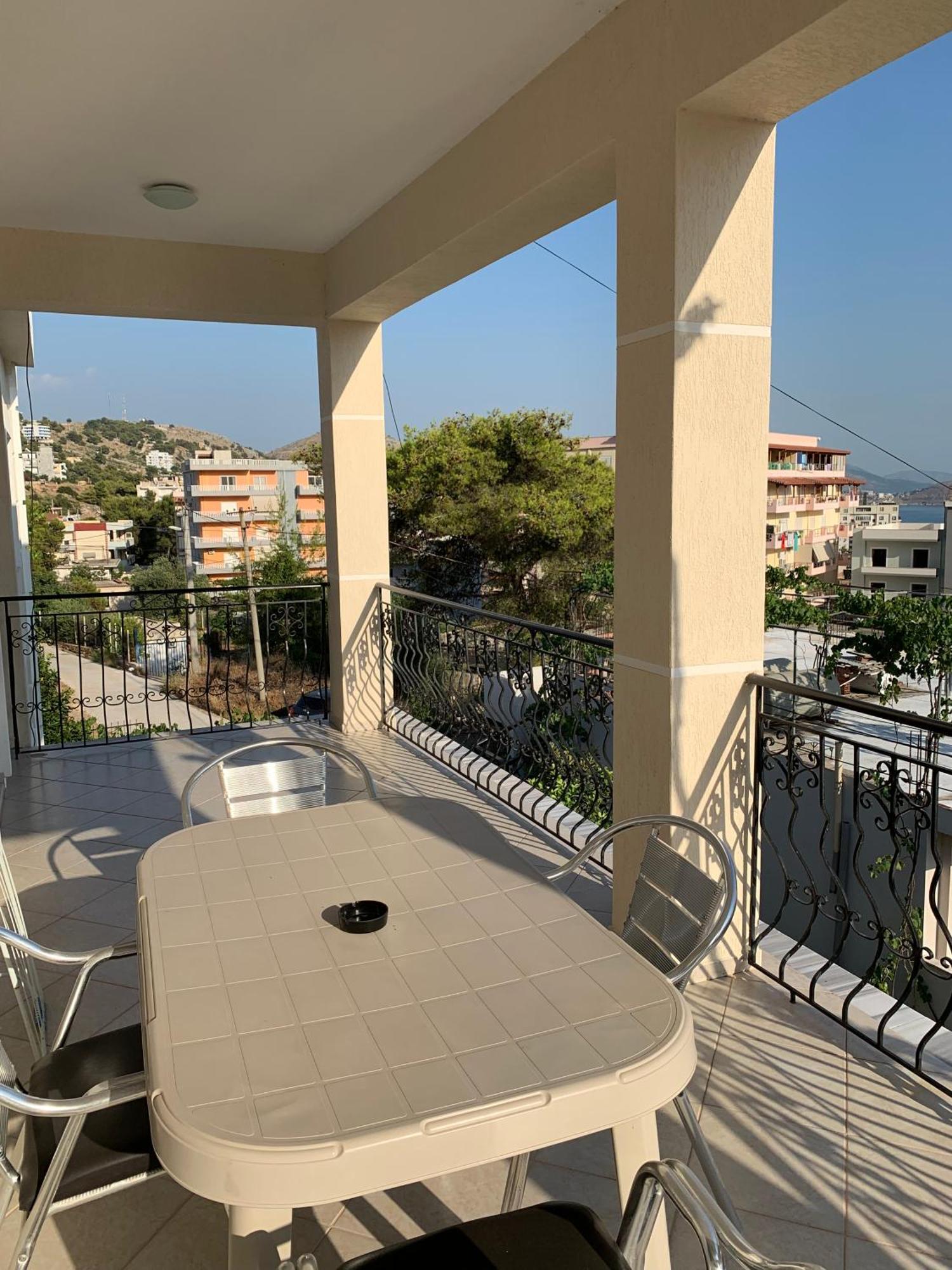 Ylli Cunaj Apartments Саранде Екстериор снимка